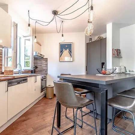 Daire Anais De Saint-tropez, Bel Appartement, Avec Piscine Et Jardin, Au Coeur De Tropez